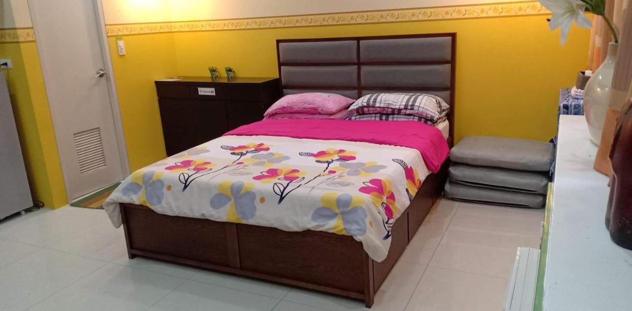 Unit Near Terminal 3 Apartment Manila