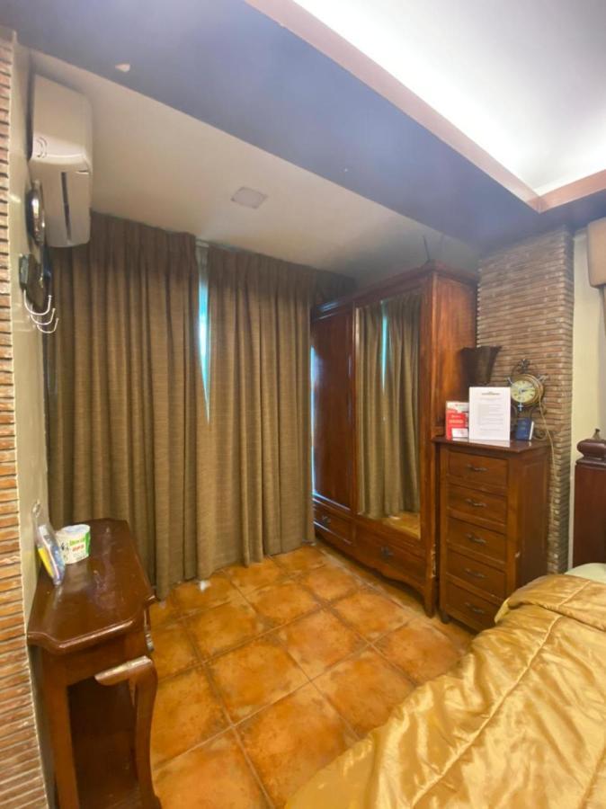 Hotel Oyo 797 Brickwood Manila