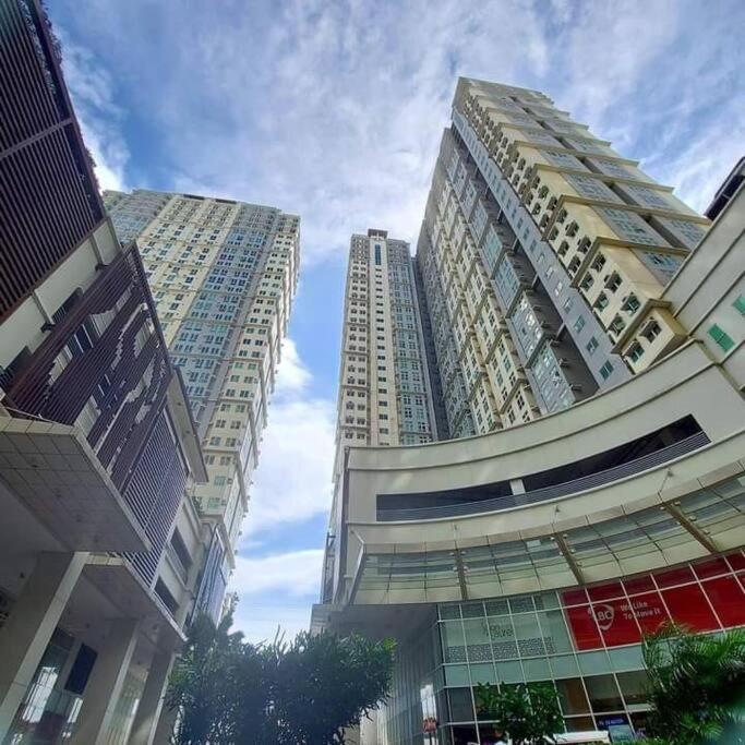 1 Br. -edsa Makati Manila