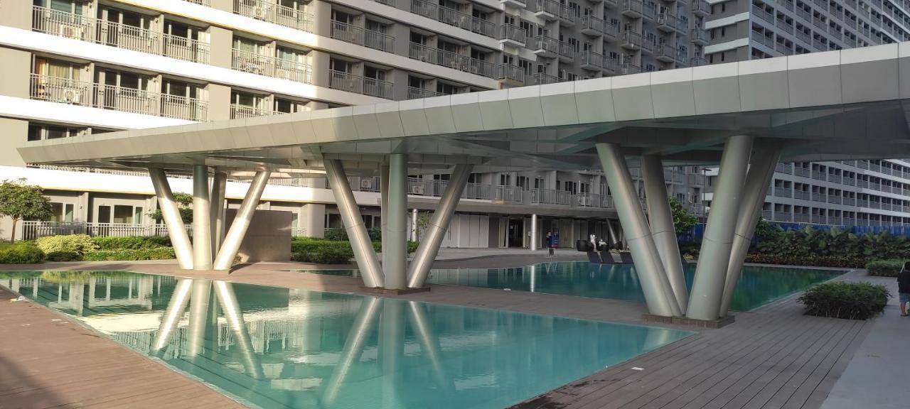 Family Staycation Fame 1508 Tower1 *