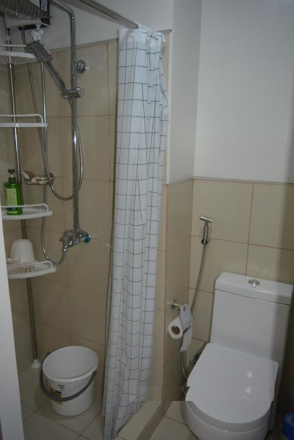 Paranaque Sm-sucat Field Res. Bldg 5, 2/f, 2br With Balcony * Manila