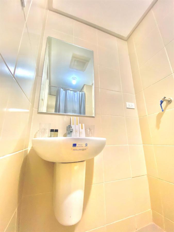 I Suites Malate & Condotel 4* Manila