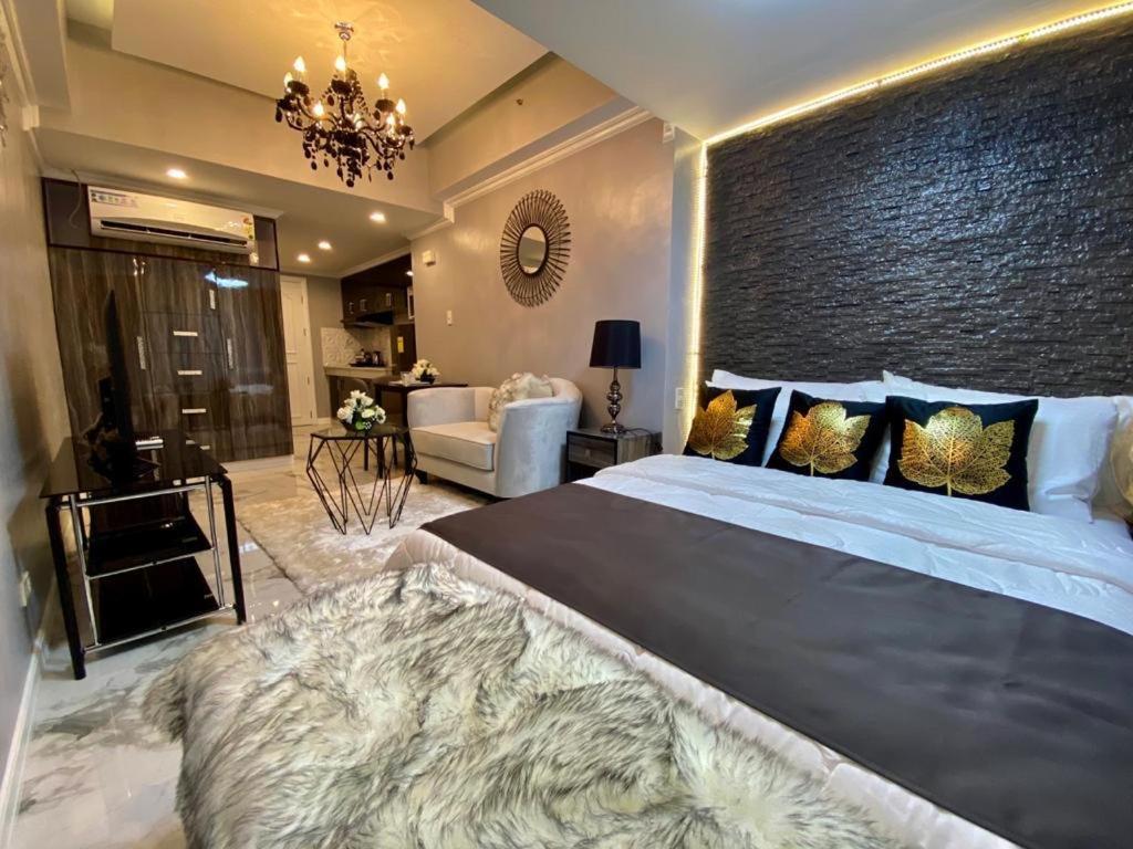Hidden Gem At Makati Apartment