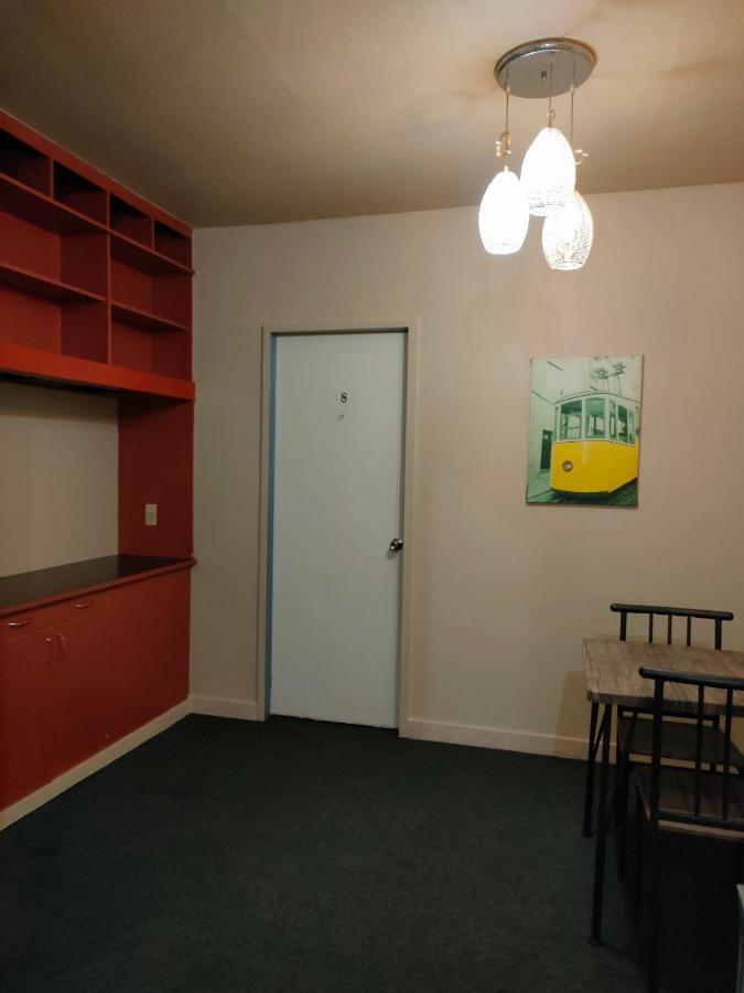 Bed & Breakfast Antoine Despasito Near Airport *