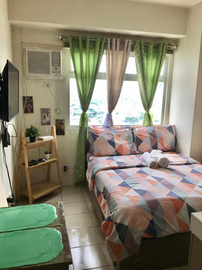 Booker Com In Mandaluyong * Manila
