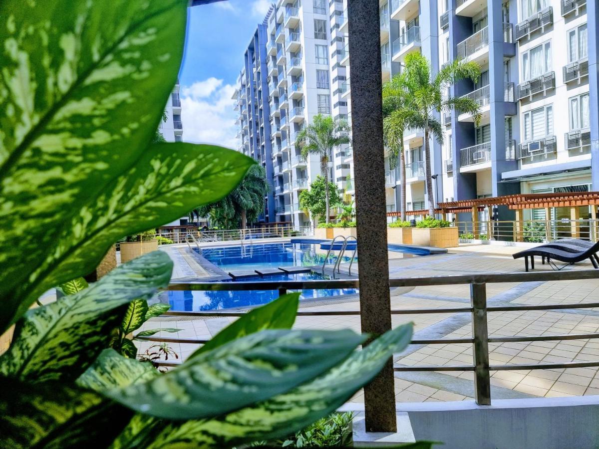 One Palm Tree Across Naia Terminal 3 Apartment *