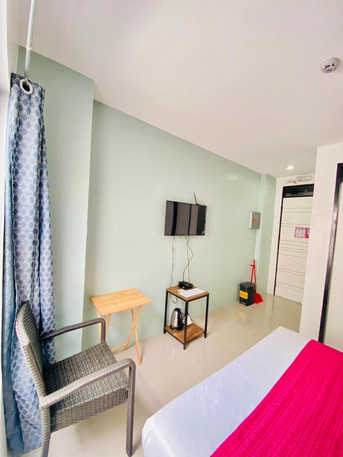 Hotel Happy Homes 2*