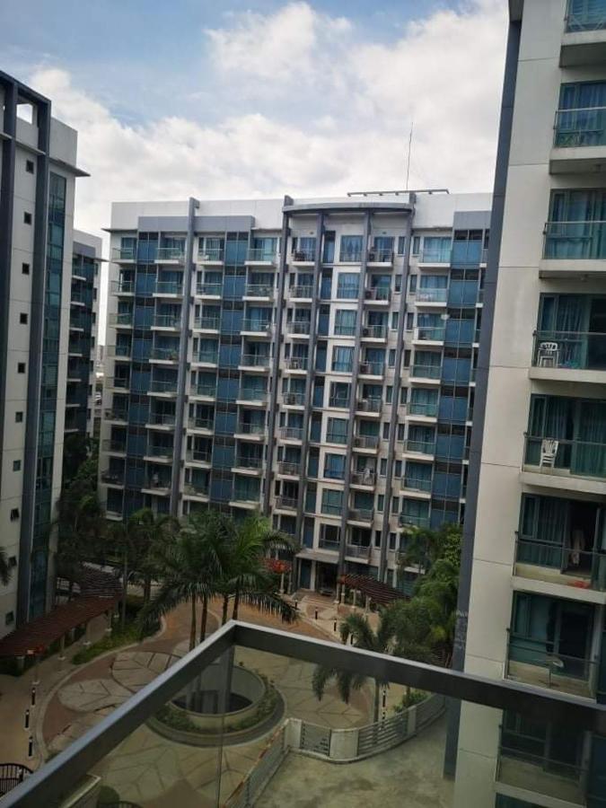 One Palm Tree Naia Terminal 3 Apartment *