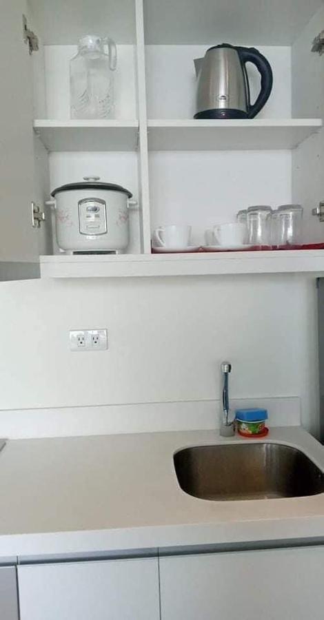 Azure Urban - Paranaque Near Terminal Unlimited Wifi And Netflix *