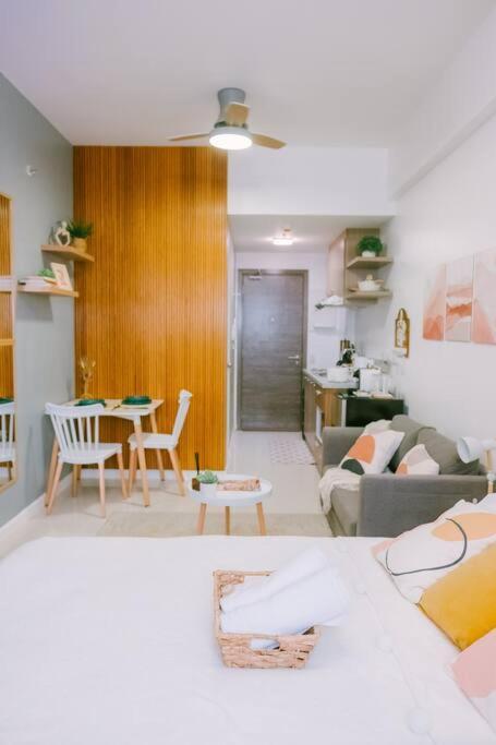 The Nest Lp-stylish Near Sm W/ Wifi,netflix Apartment *