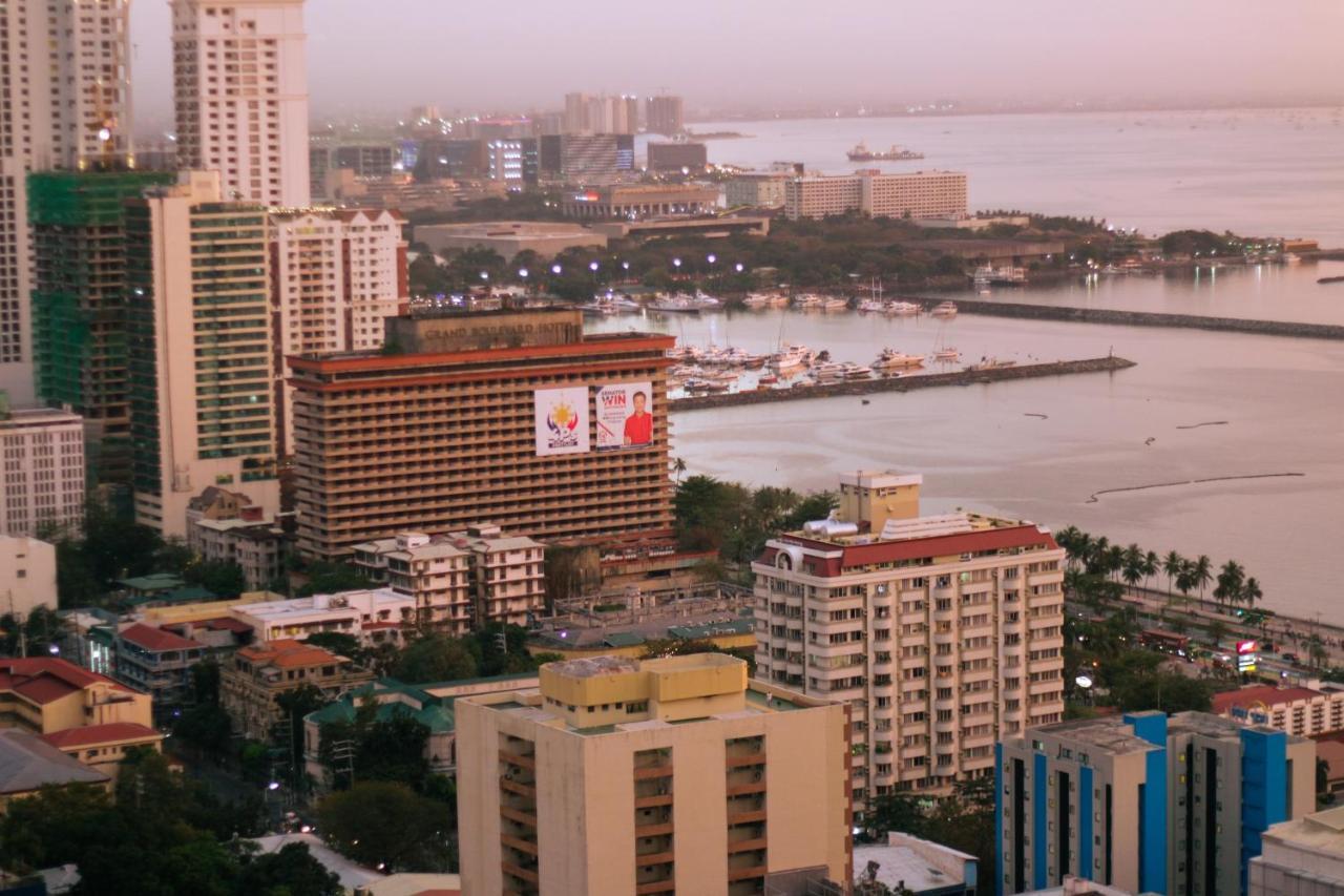 Birch Tower - Malate Apartment