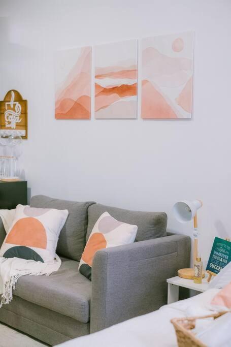 The Nest Lp-stylish Near Sm W/ Wifi,netflix *