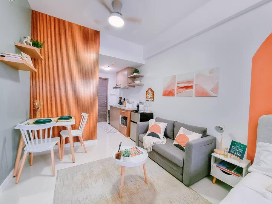 The Nest Lp-stylish Near Sm W/ Wifi,netflix Manila