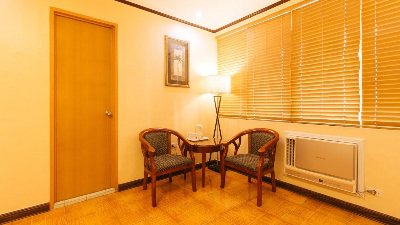Peace By Reddoorz Hotel *