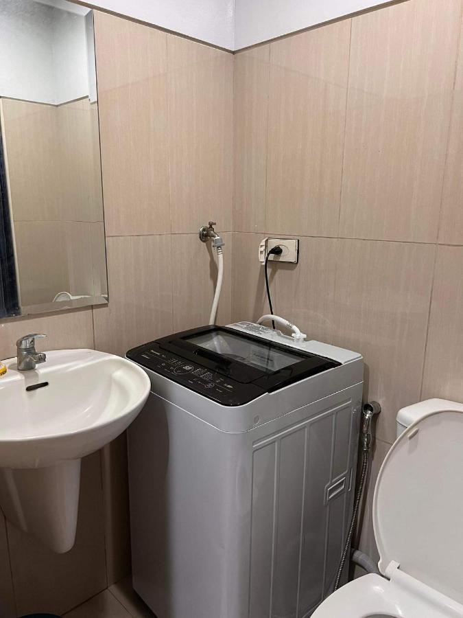 Jona'S Place At Shell Residences Manila Apartment