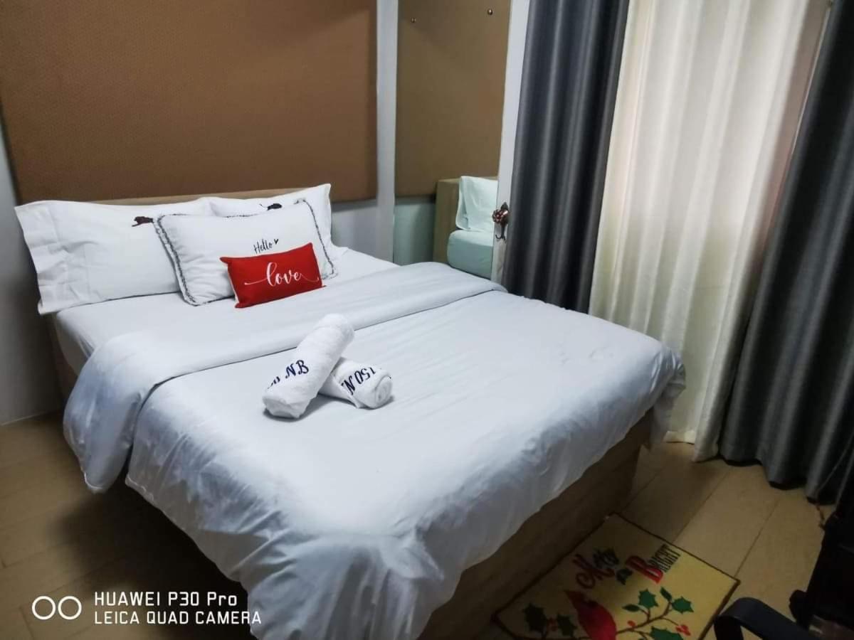 Staycation Condotel @ 150 Newport Pasay Apartment *