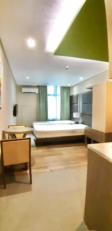 Studio Unit At Antel Serenity Suites Makati Aparthotel