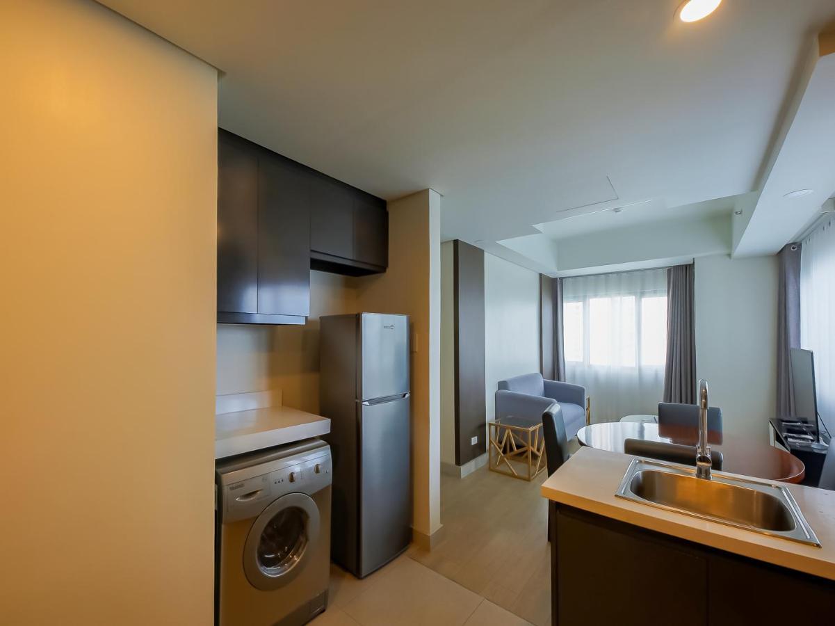 Capital O 804 The Residences At Bonifacio Civic Center Hotel Manila