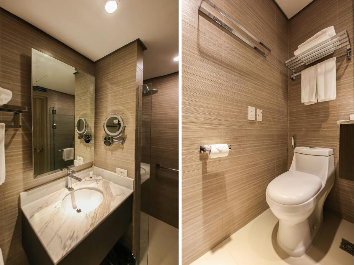 Capital O 804 The Residences At Bonifacio Civic Center Hotel 3*