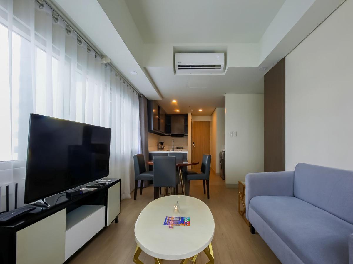 Capital O 804 The Residences At Bonifacio Civic Center 3*