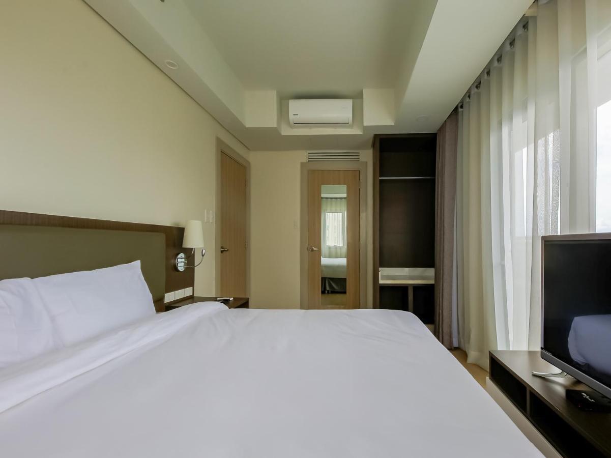 Capital O 804 The Residences At Bonifacio Civic Center Hotel Manila