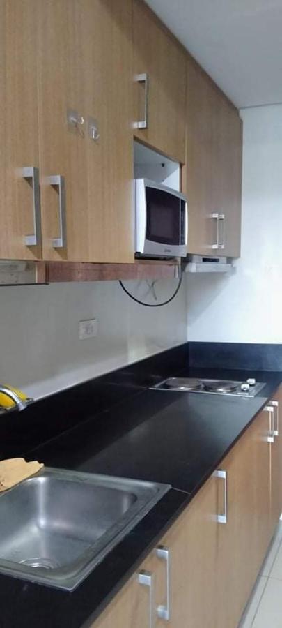 Apartment Shell Residences Honey