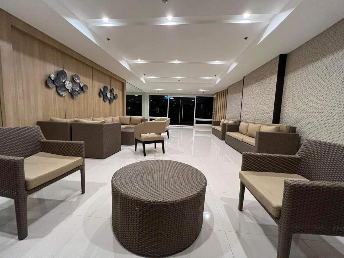 Jona'S Place At Shell Residences Manila Apartment