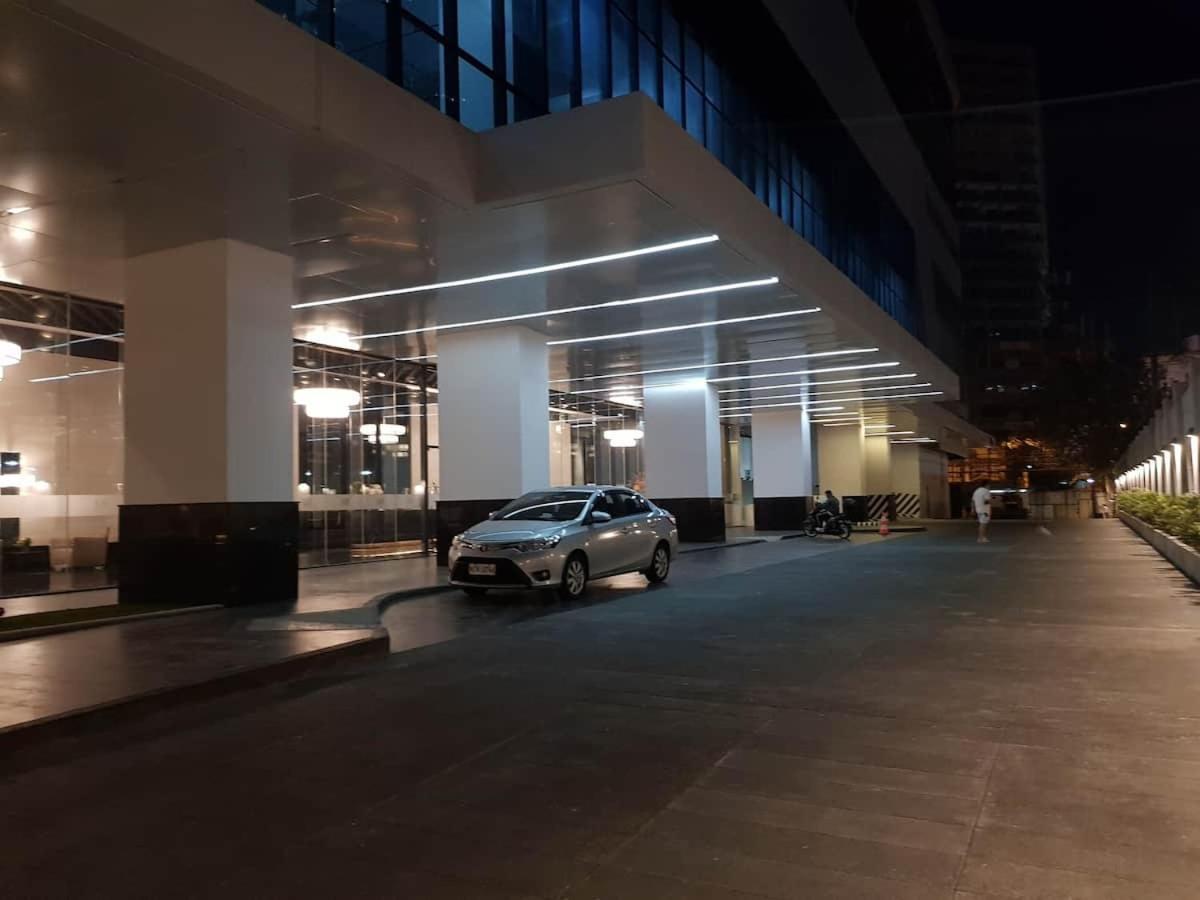Fully Furnished 1 Bedroom With Balcony In Air Residences Makati Philippines Manila