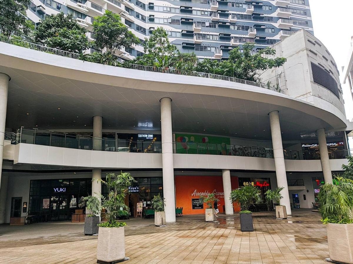 Fully Furnished 1 Bedroom With Balcony In Air Residences Makati Philippines Aparthotel Manila