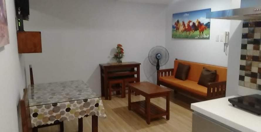 Apartment Azure C7 Balcony, Wifi, Near Mall Airport *