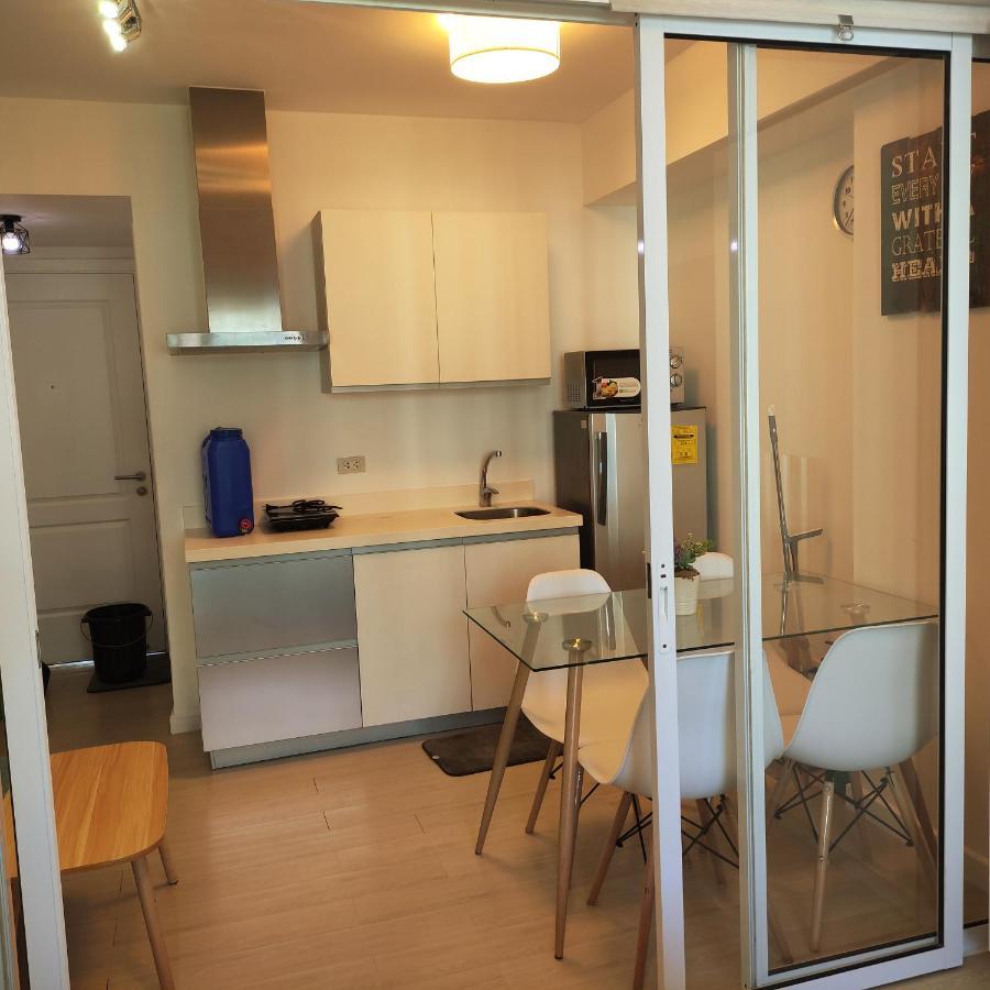 Apartment Paranaque Lovely