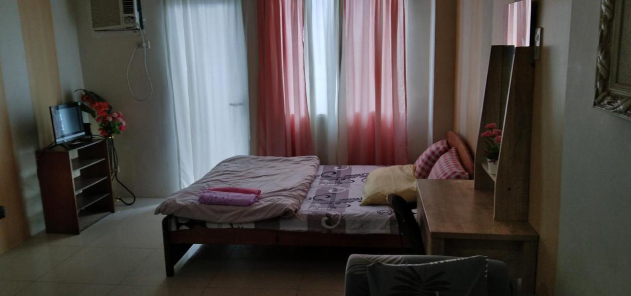 Kdorzmoonwalk Kassel Residences Paranaque Bed & Breakfast