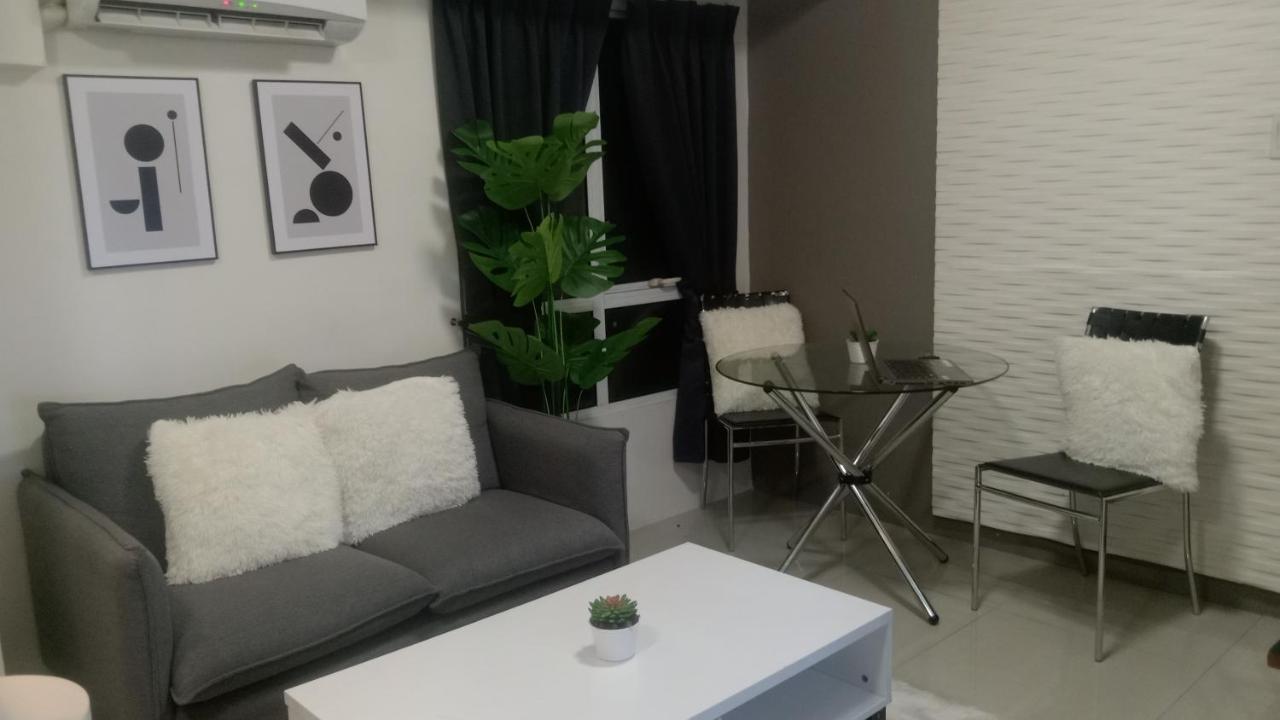 Apartment A2j Luxury Bgc 2br Loft Near Malls, Burgos Circle *