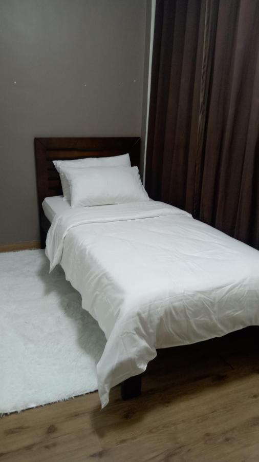 Apartment A2j Luxury Bgc 2br Loft Near Malls, Burgos Circle Manila