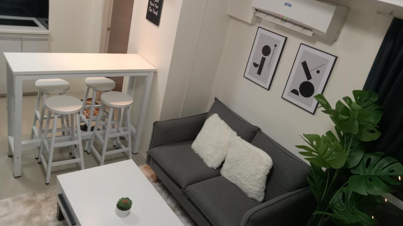 Apartment A2j Luxury Bgc 2br Loft Near Malls, Burgos Circle Manila