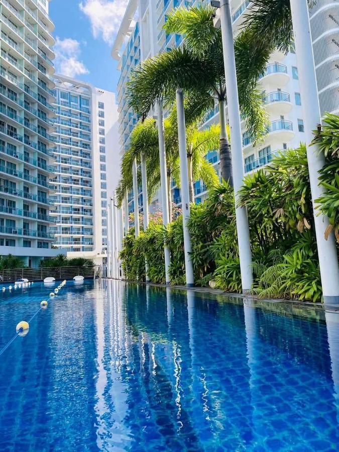 Apartment Azure Paranaque Bldg Maldives *