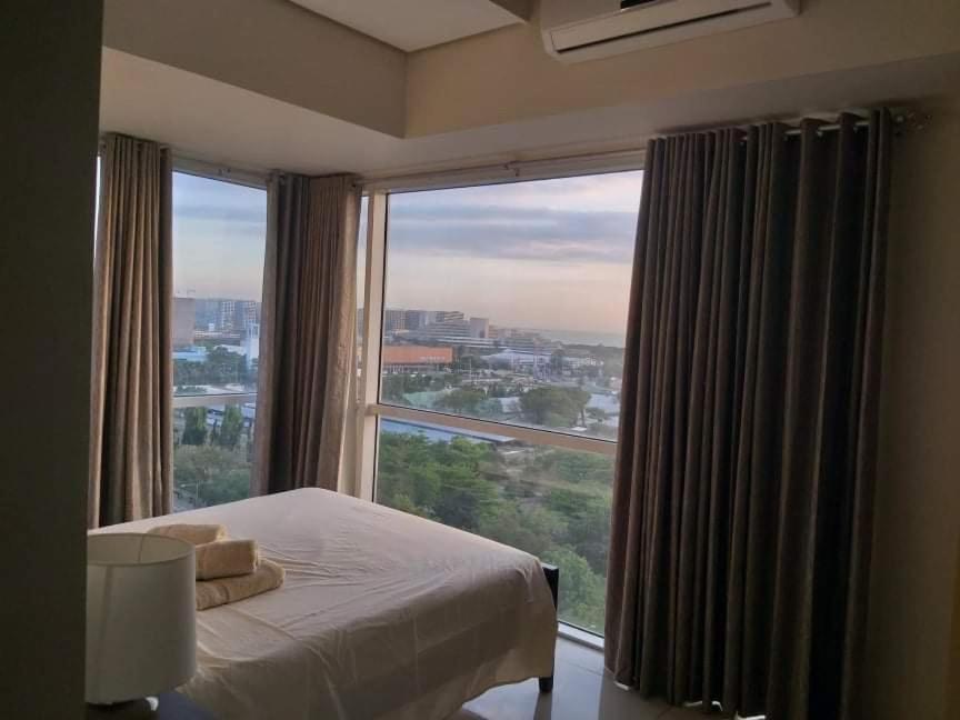 Apartment De Luxe, Standard And -the Breeze Residences-close To Airport,mall Of Asia, Us Embassy *