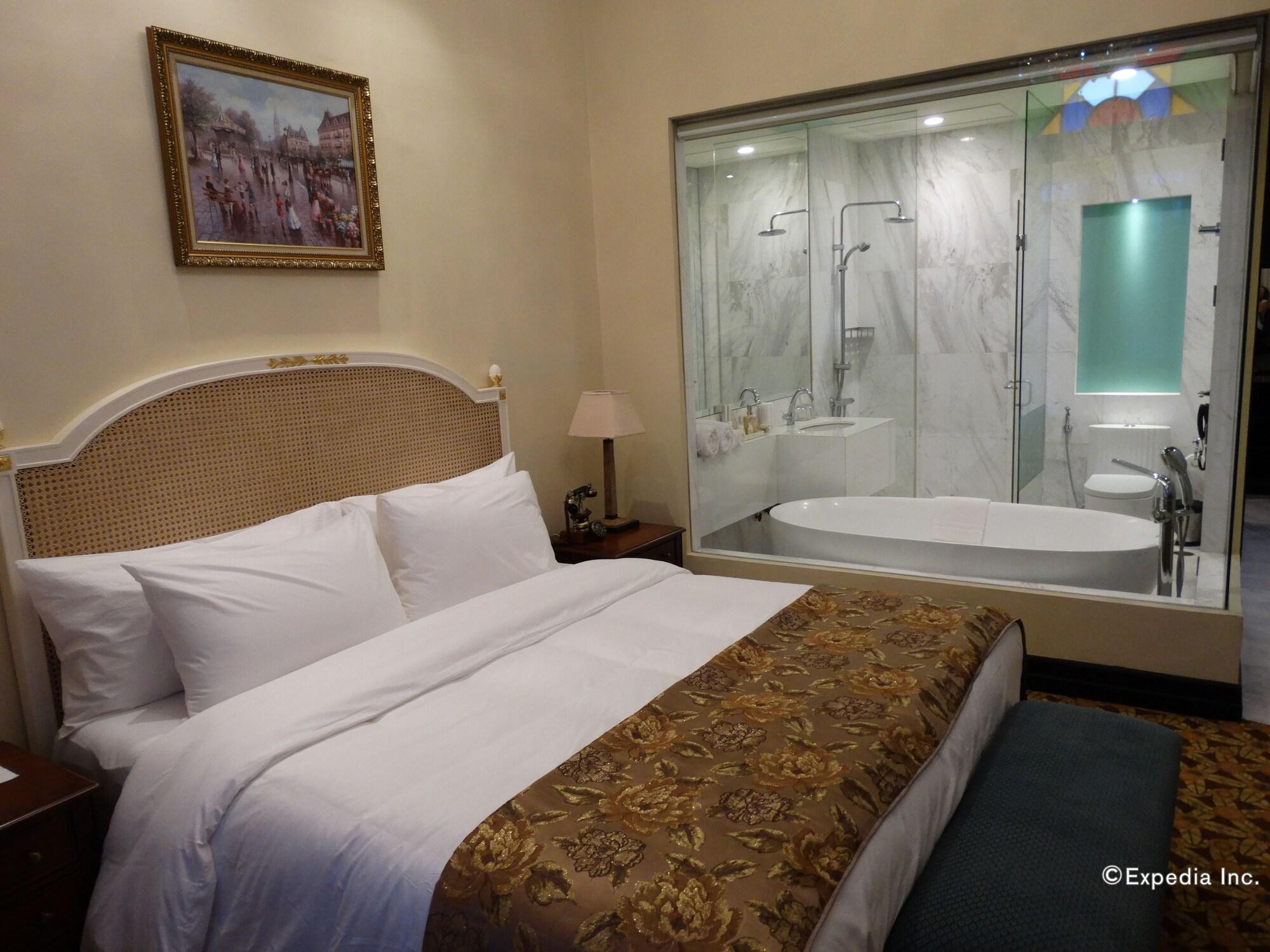 The Luneta Hotel