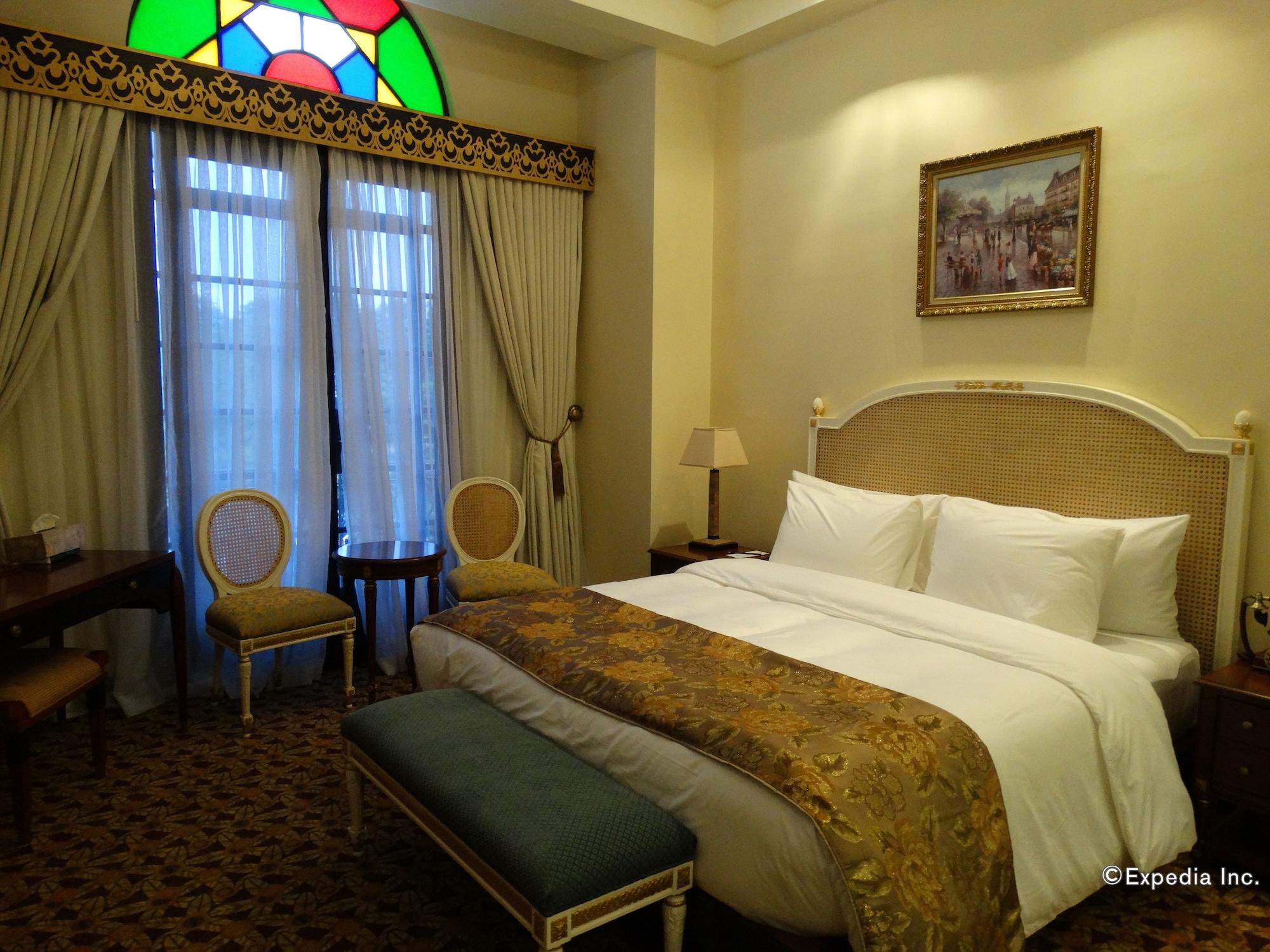 The Luneta Hotel 3*