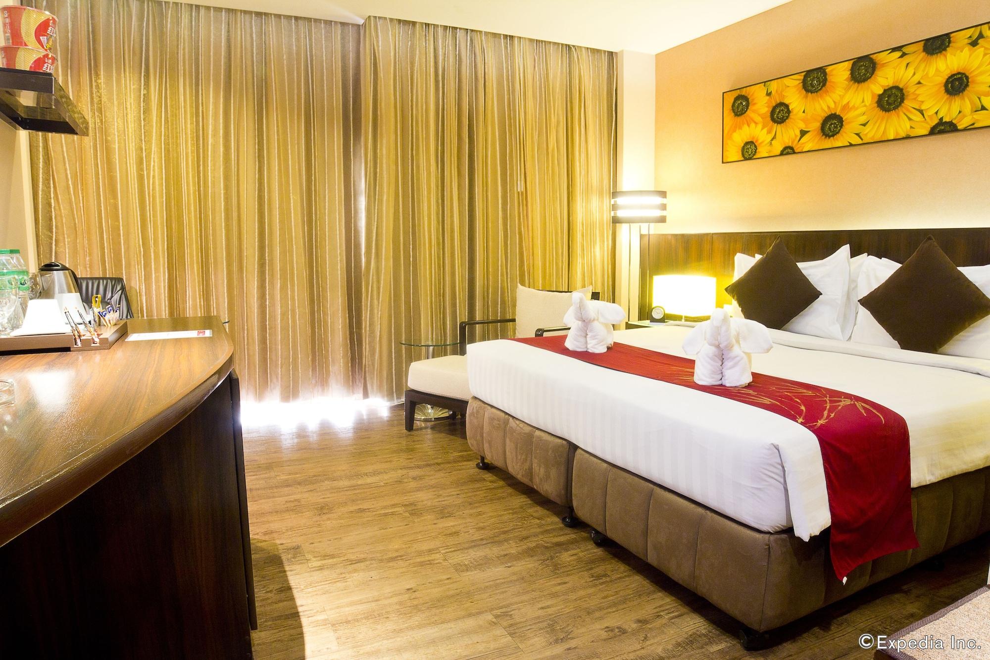 Ramada By Wyndham