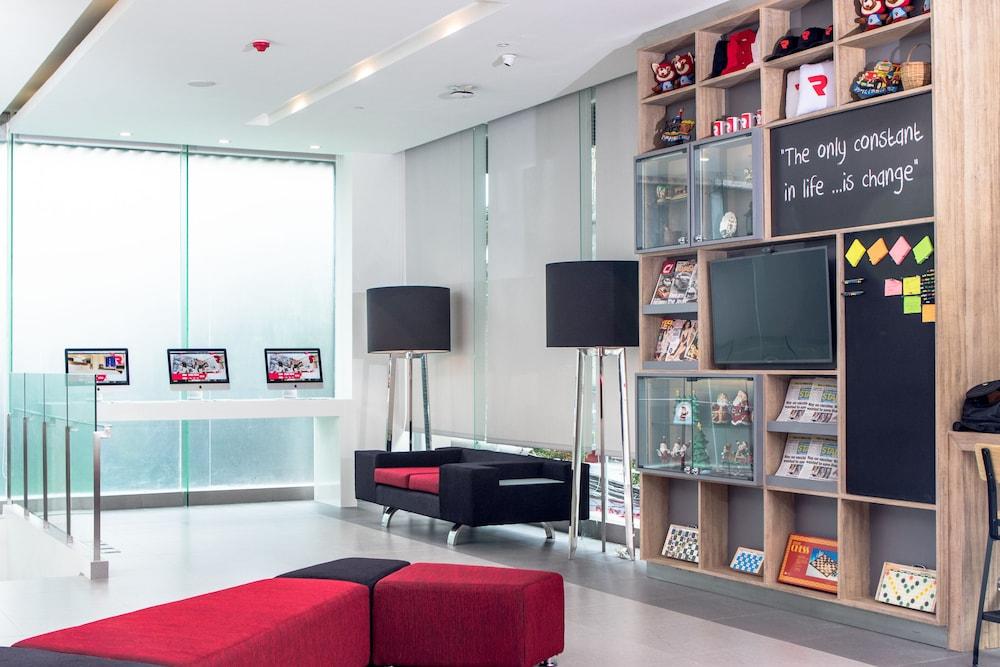 Hotel Red Planet Bay 3*