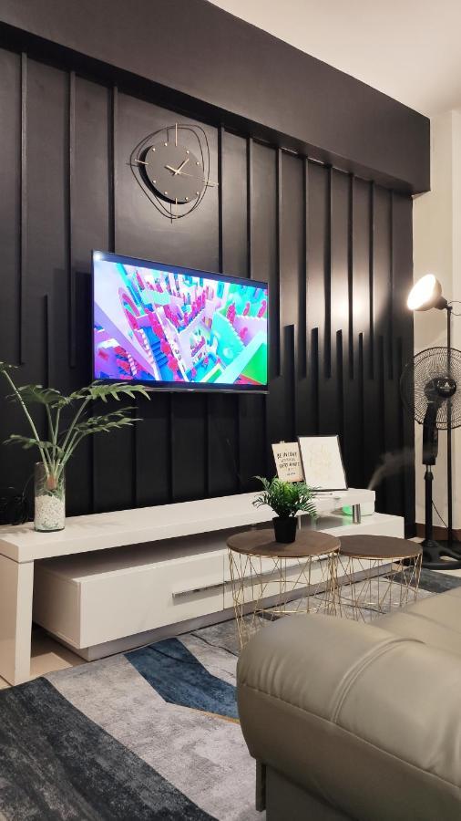 Living Unit In Metro Apartment Manila