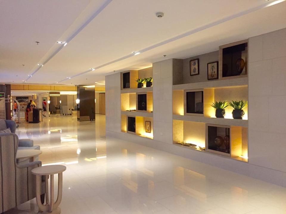 Premiere Haven At Shell Residences Manila