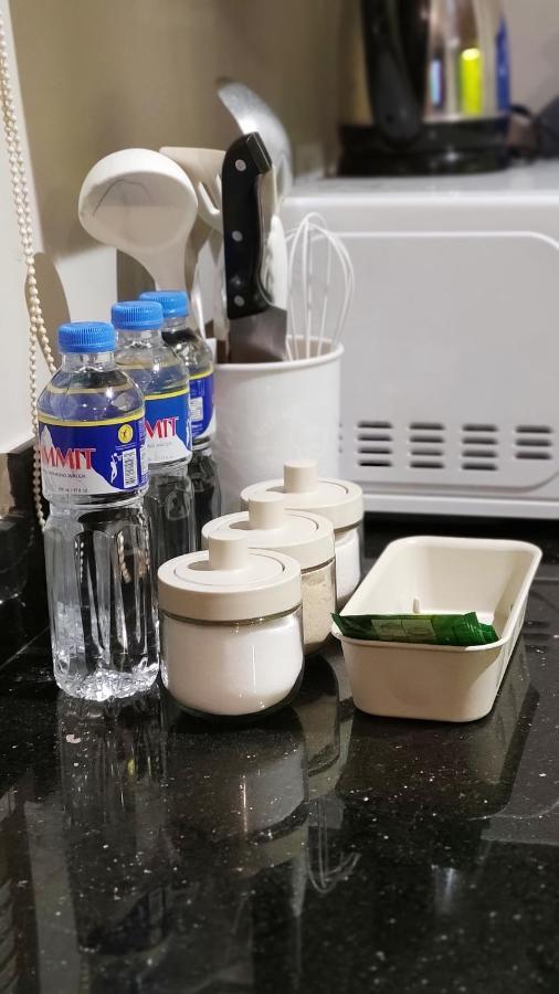 Living Unit In Metro * Manila