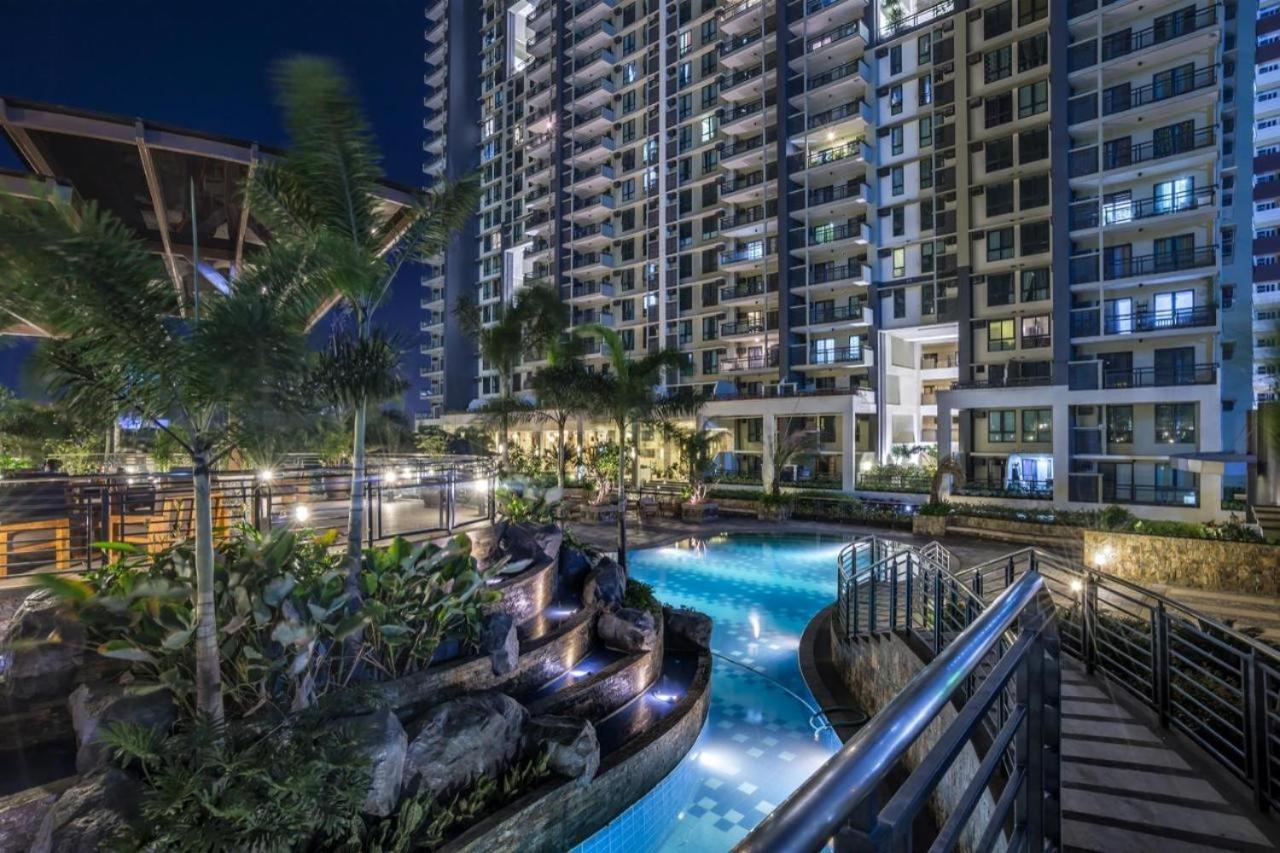 Apartment Living Unit In Metro