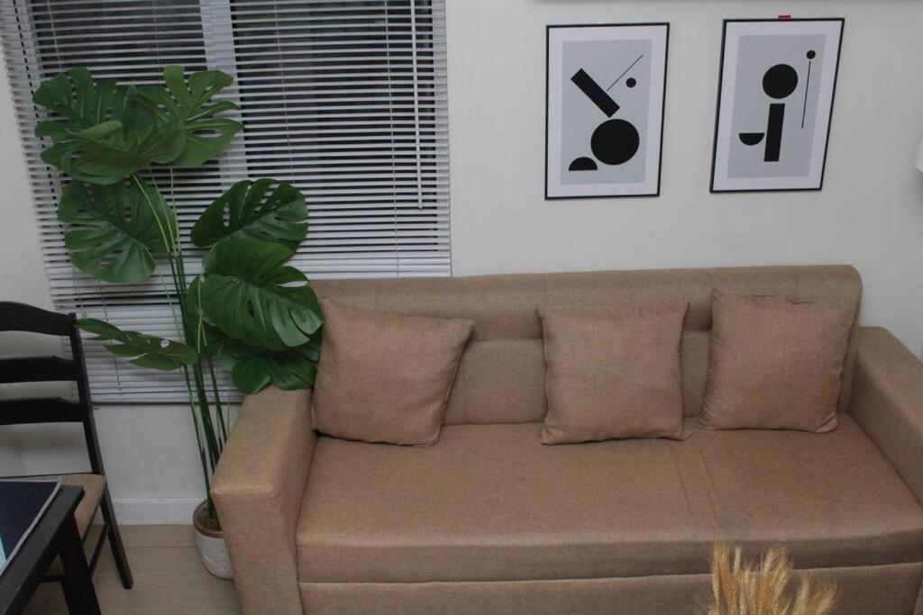 A2j Bgc Luxury 2br Loft Near Burgos Circle & Malls