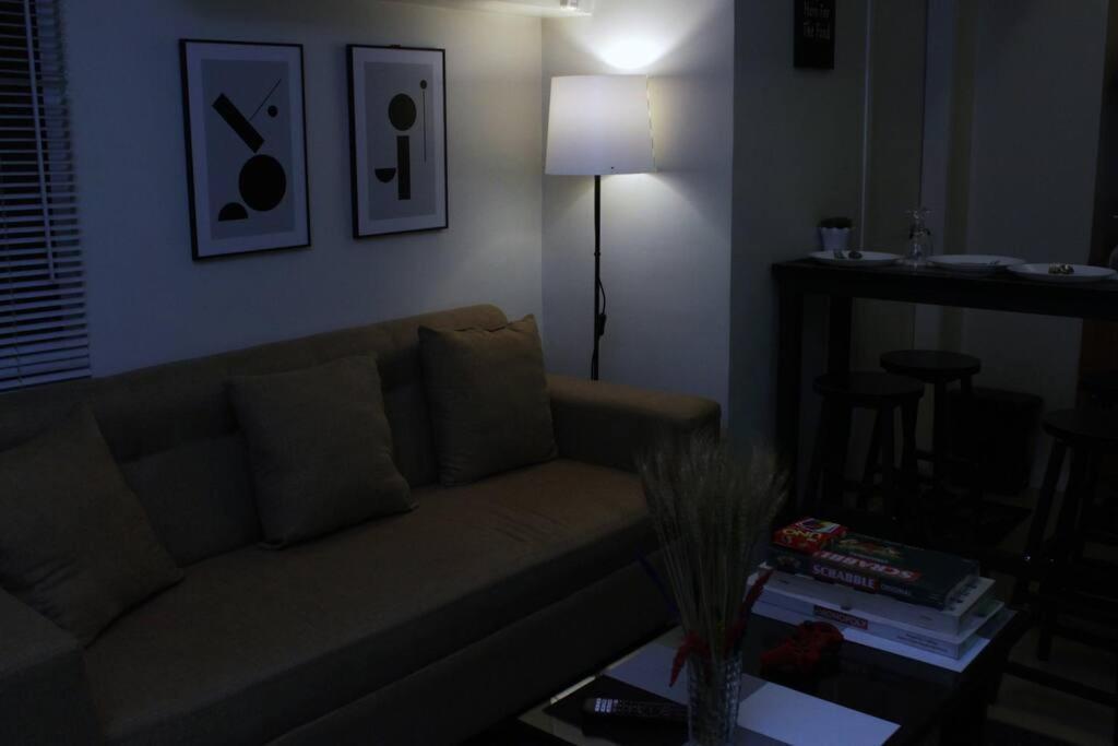 A2j Bgc Luxury 2br Loft Near Burgos Circle & Malls Manila