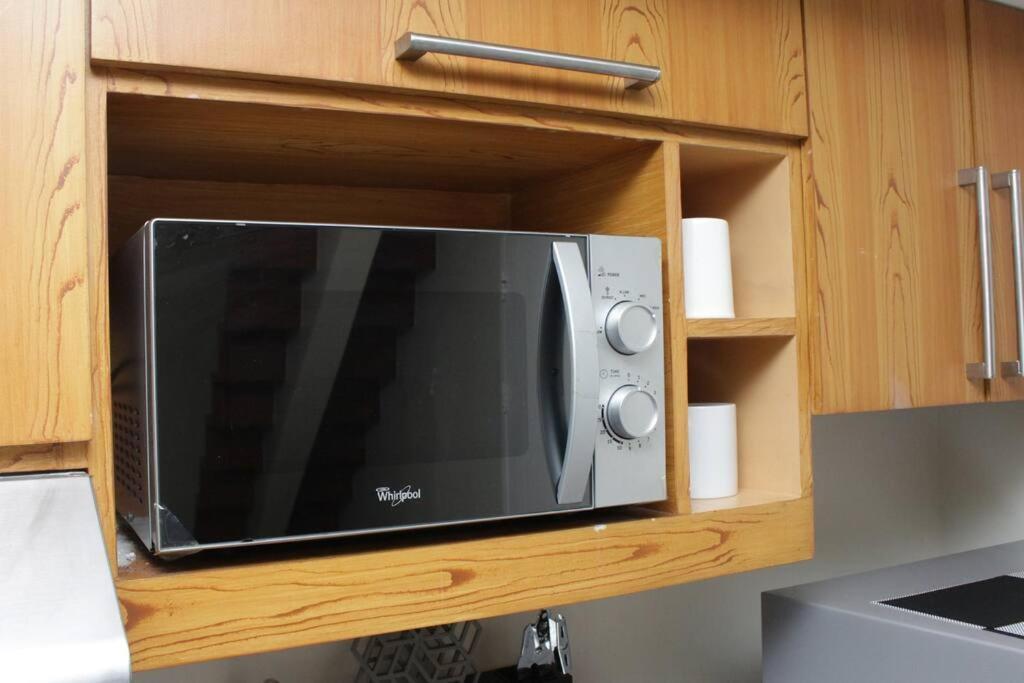 Apartment A2j Bgc Luxury 2br Loft Near Burgos Circle & Malls *