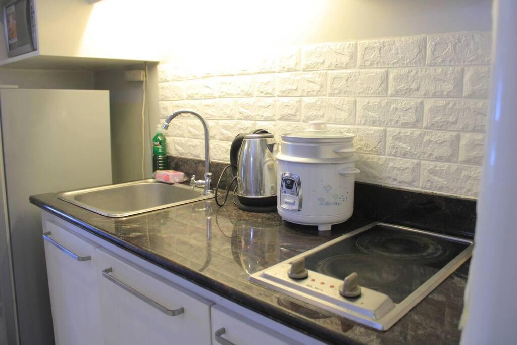 A2j Bgc Luxury 1br Near Burgos Circle & Mall Apartment