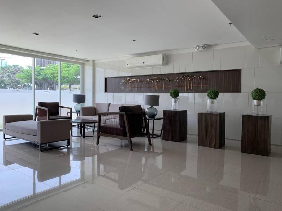 Trees Residences Dream In Fairview Qc Apartment Manila